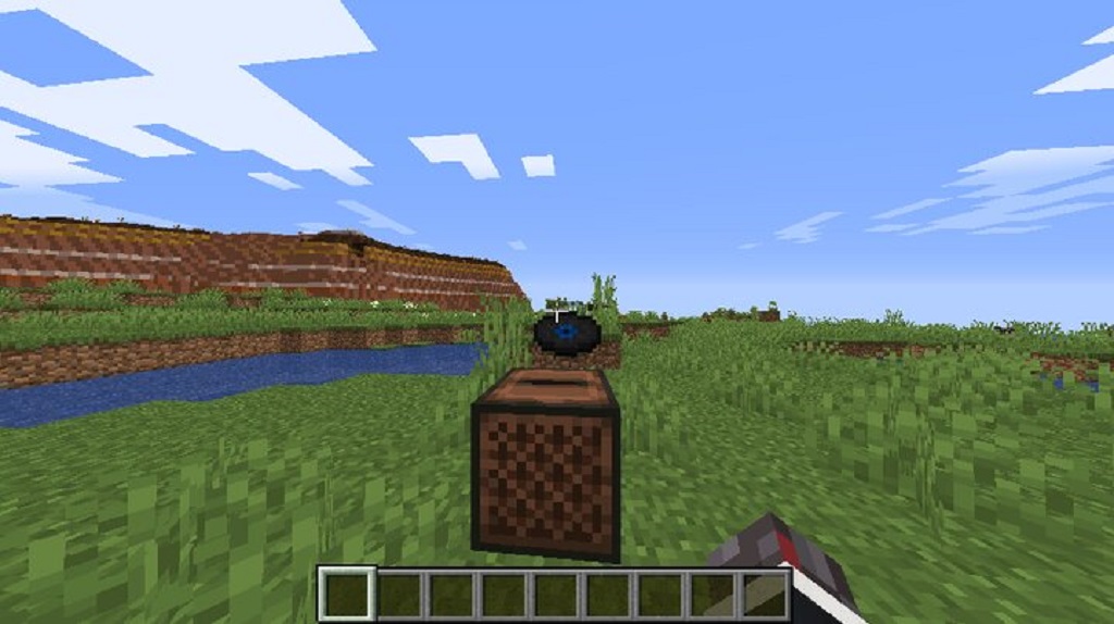 Craft Your Own CD Player in Minecraft